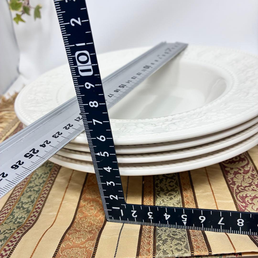 大量　ウェッジウッド　フェスティビティ　アイボリー　大皿中皿スープ皿各2枚セット