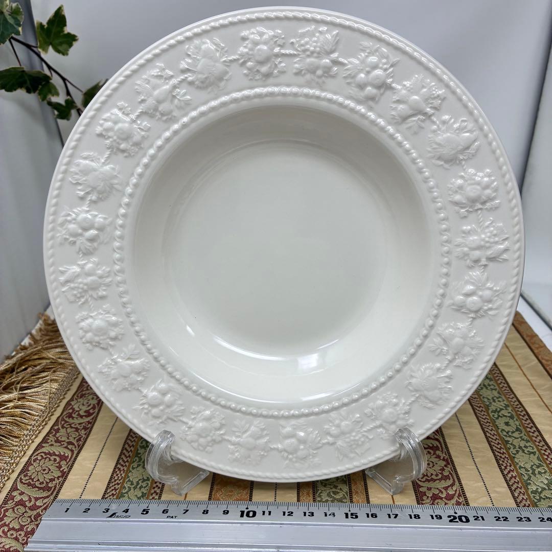 大量　ウェッジウッド　フェスティビティ　アイボリー　大皿中皿スープ皿各2枚セット