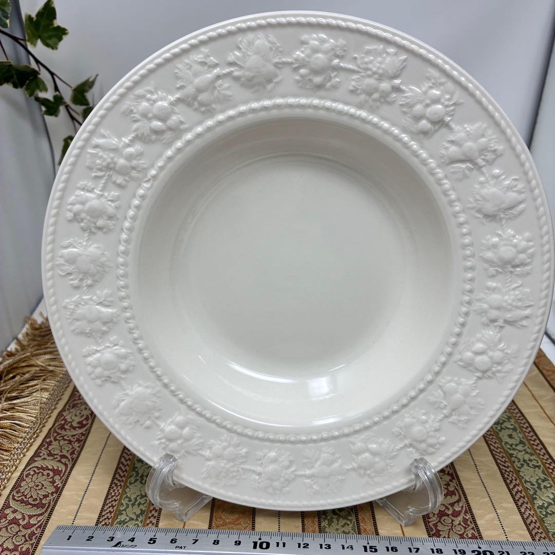 大量　ウェッジウッド　フェスティビティ　アイボリー　大皿中皿スープ皿各2枚セット