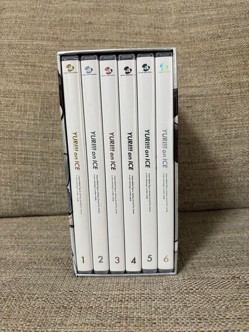 ユーリ!!! on ICE DVD 全巻セット＆グッズまとめ売り