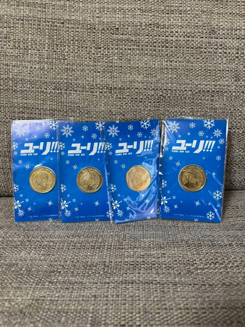 ユーリ!!! on ICE DVD 全巻セット＆グッズまとめ売り