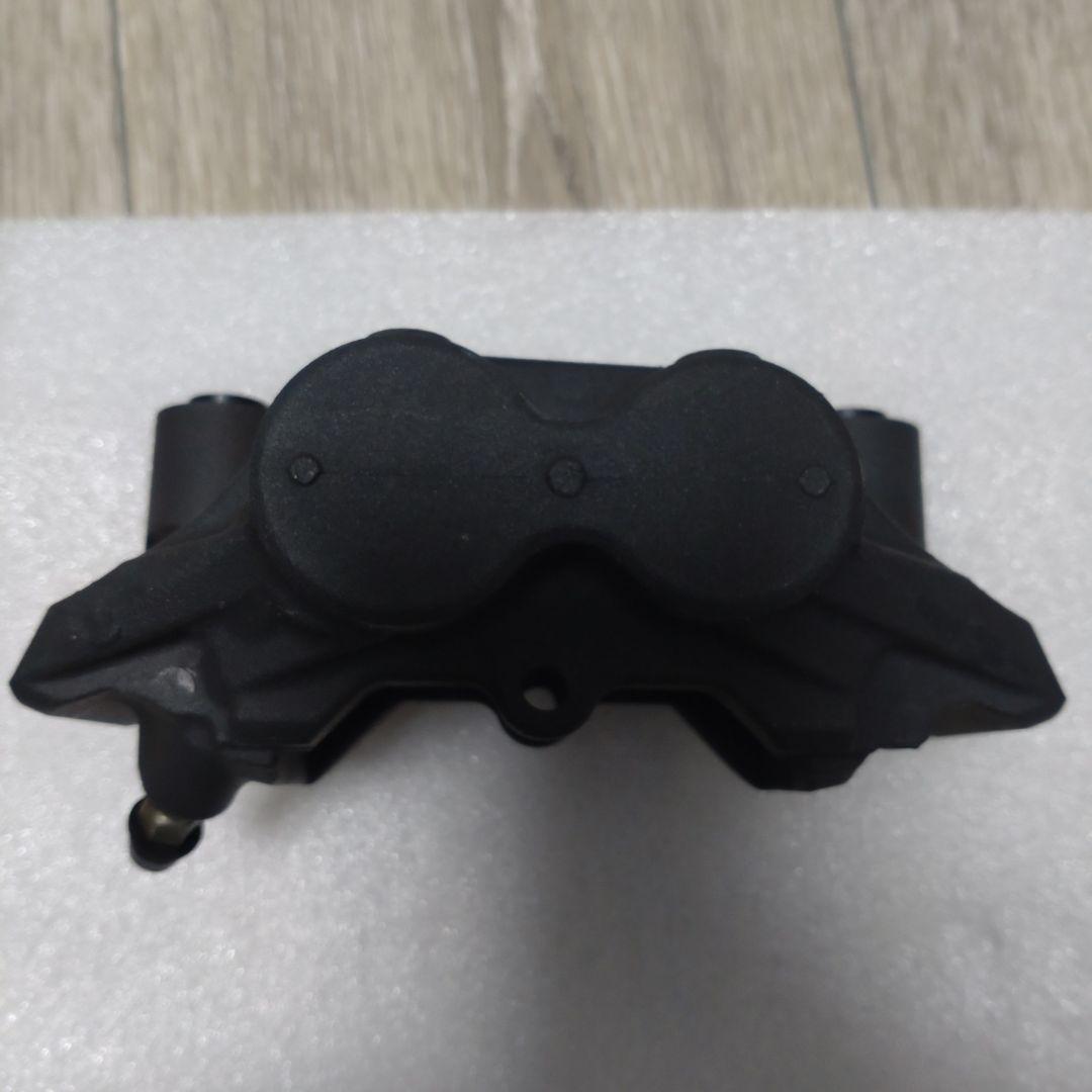 フロントブレーキキャリパー XSR900'22 YAMAHA 純正 左右セット