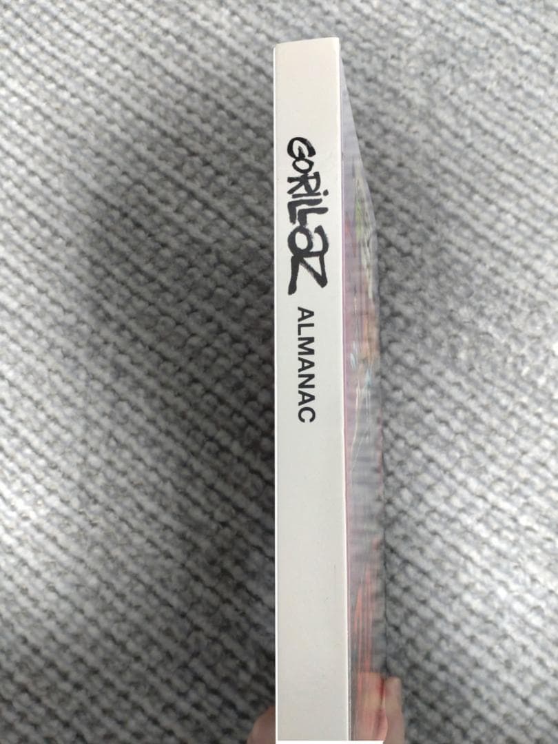 ゴリラズ書籍　The Gorillaz Art Book + Almanac