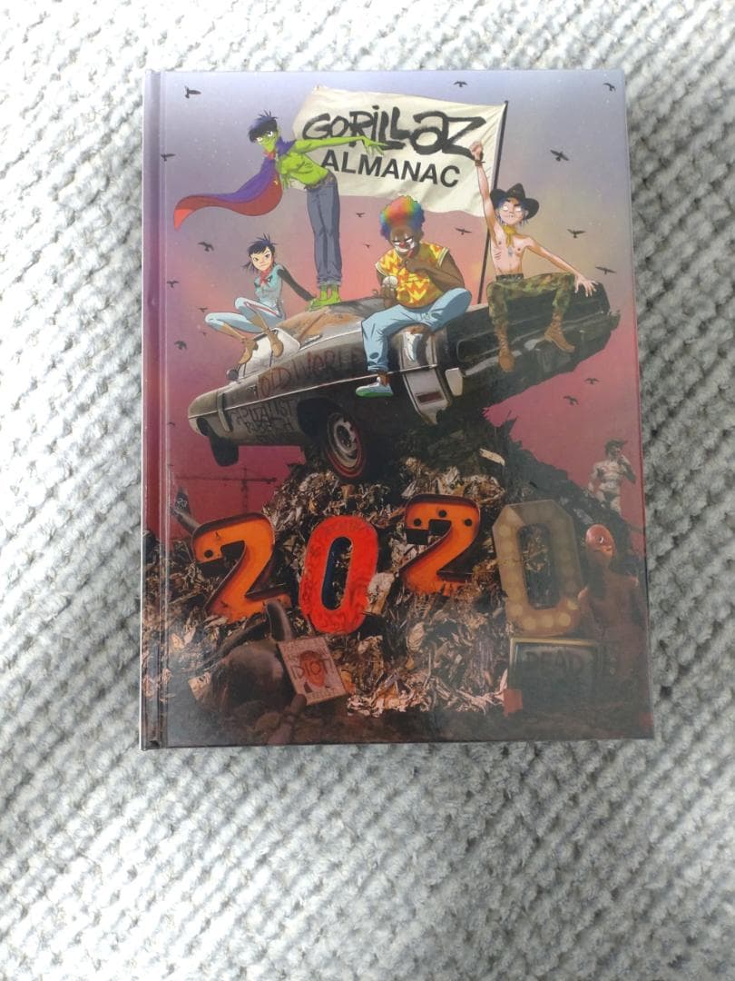 ゴリラズ書籍　The Gorillaz Art Book + Almanac