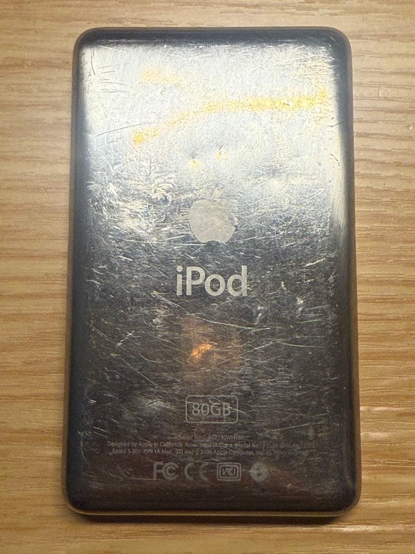 iPod Classic A1136 80GB 動作確認済み ケーブル付