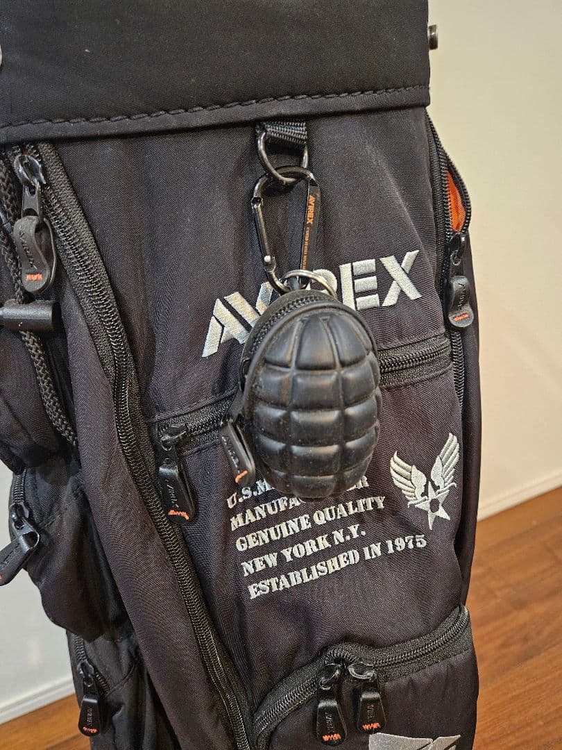 AVIREX キャディバッグ ブラック　アイアンカバー　手榴弾型ボール入れ付き