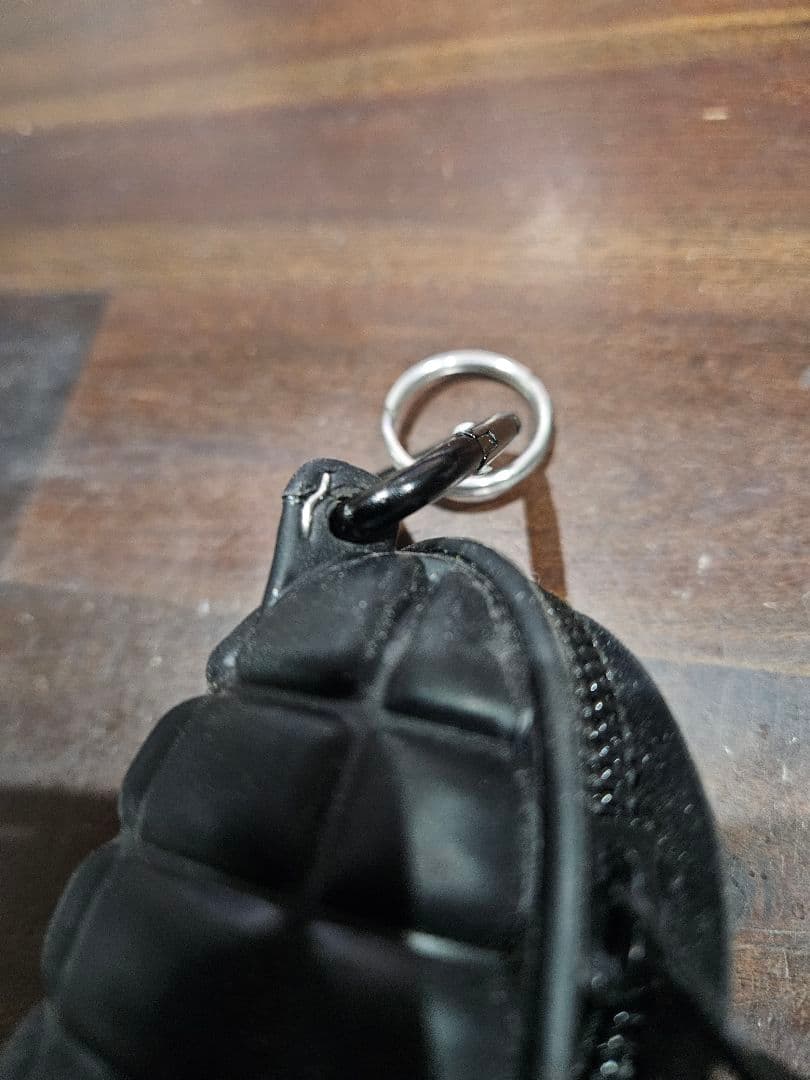 AVIREX キャディバッグ ブラック　アイアンカバー　手榴弾型ボール入れ付き