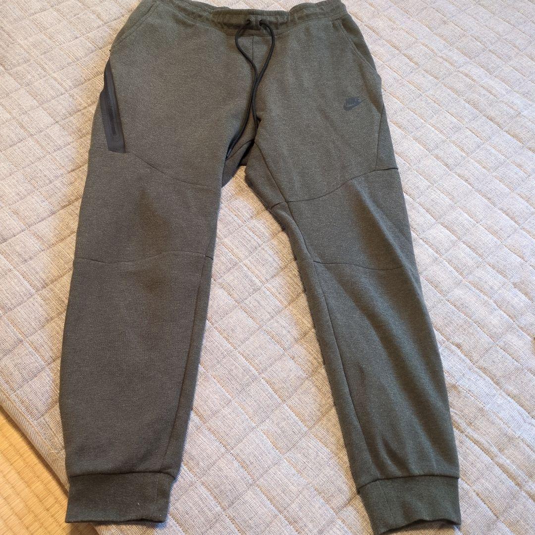 ナイキ テックフリース パーカー　ジョガー上下セットLサイズ