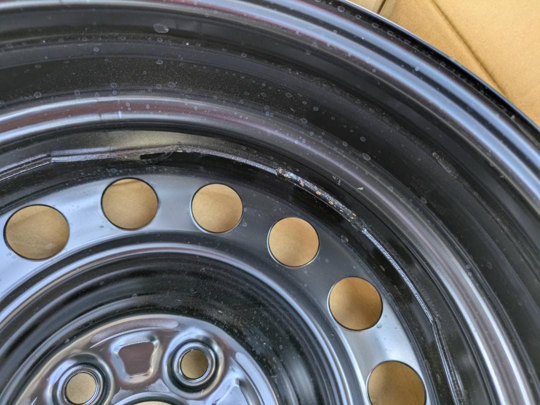 トヨタ　シエンタ　純正ホイール　4本　ホイルキャップキャップ付き