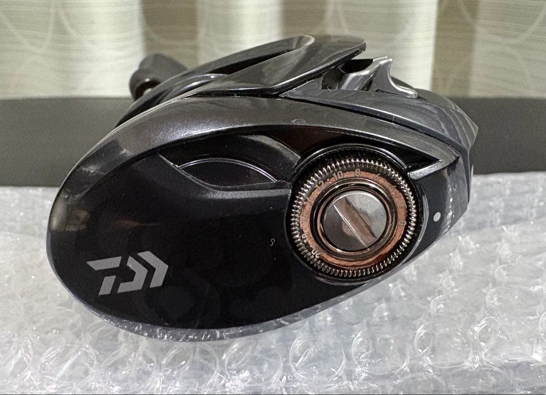 ほぼ未使用 ダイワ タトゥーラsv tw 8.1 xh