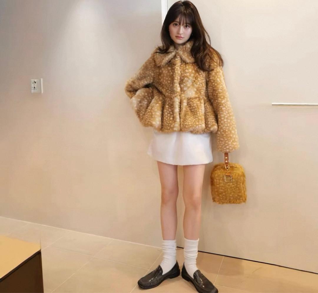1点のみbibiy DORA PEPURAMU FUR COAT