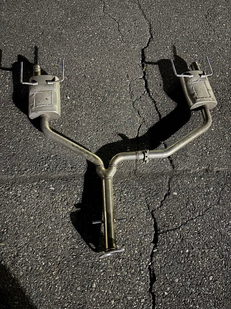 200クラウンスリーキャッツマフラー