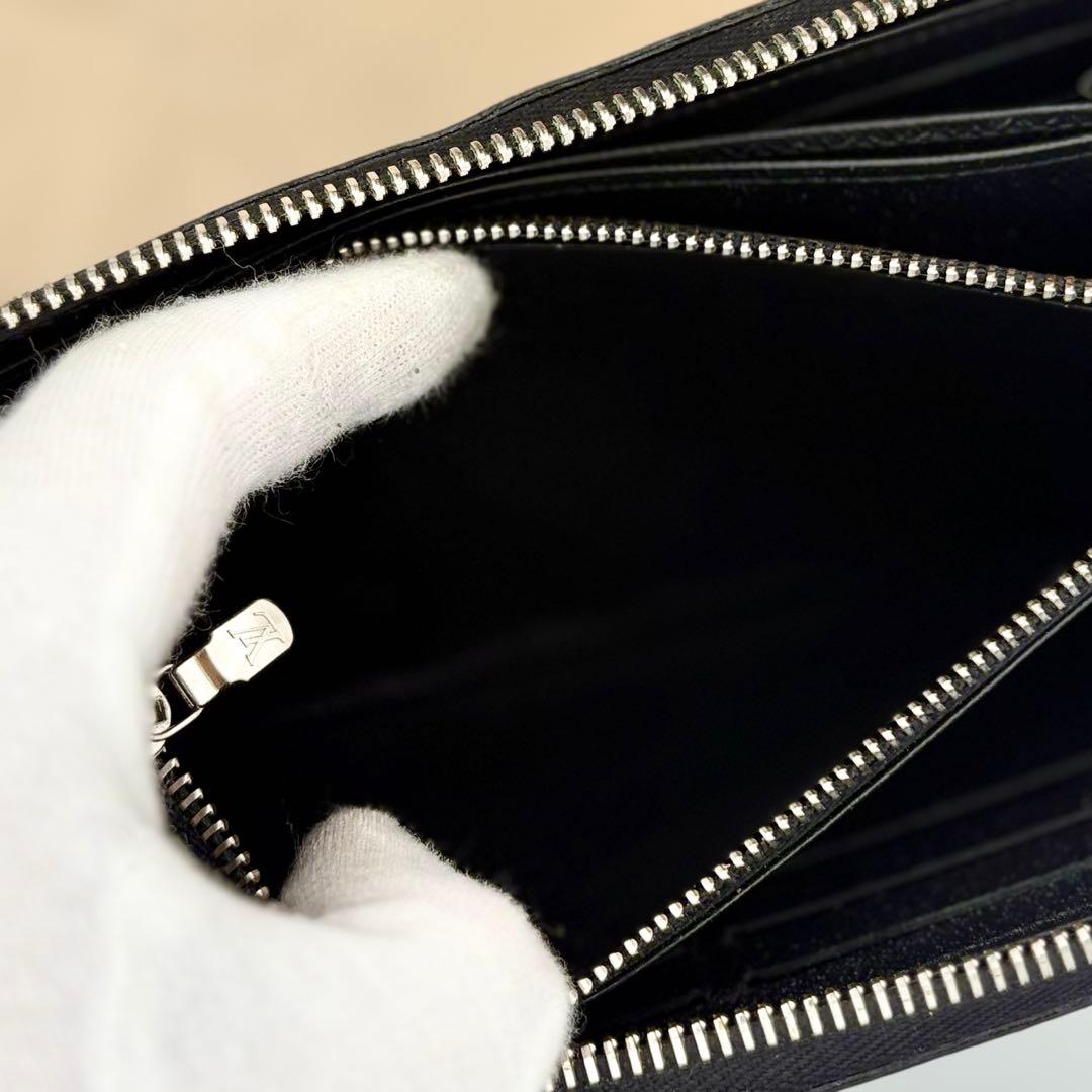 ルイヴィトン　エピ　ノワール　ジッピーウォレット　長財布