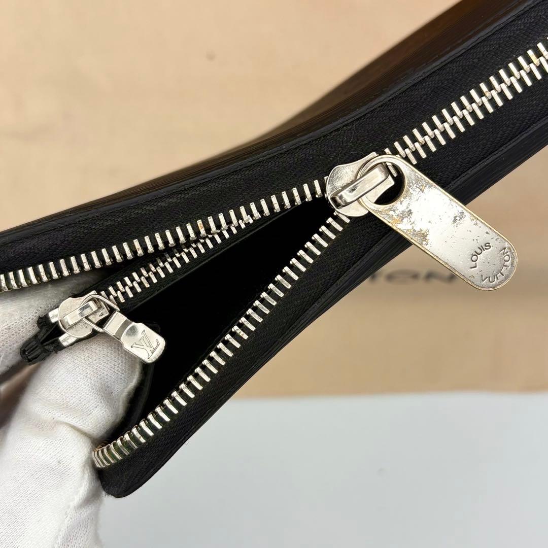 ルイヴィトン　エピ　ノワール　ジッピーウォレット　長財布