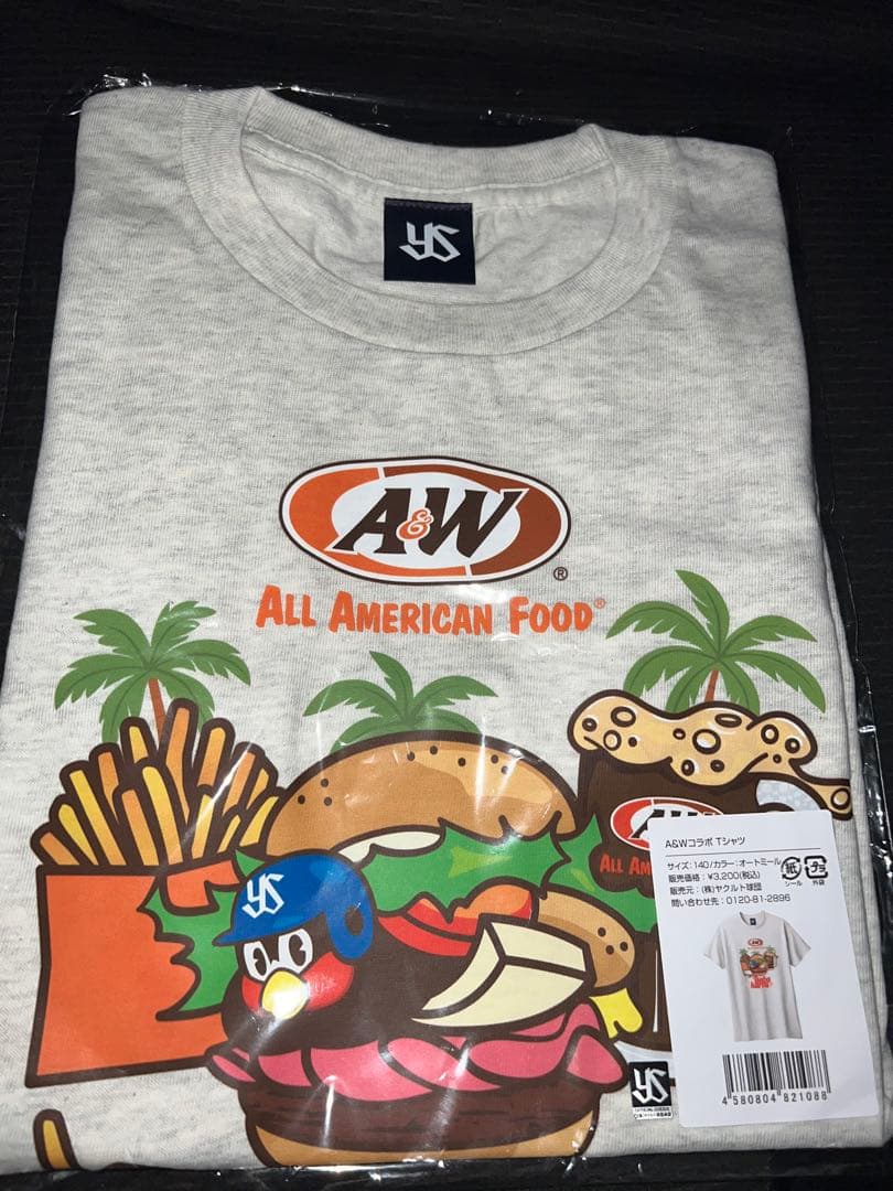 東京ヤクルトスワローズ×A&W コラボTシャツ2点