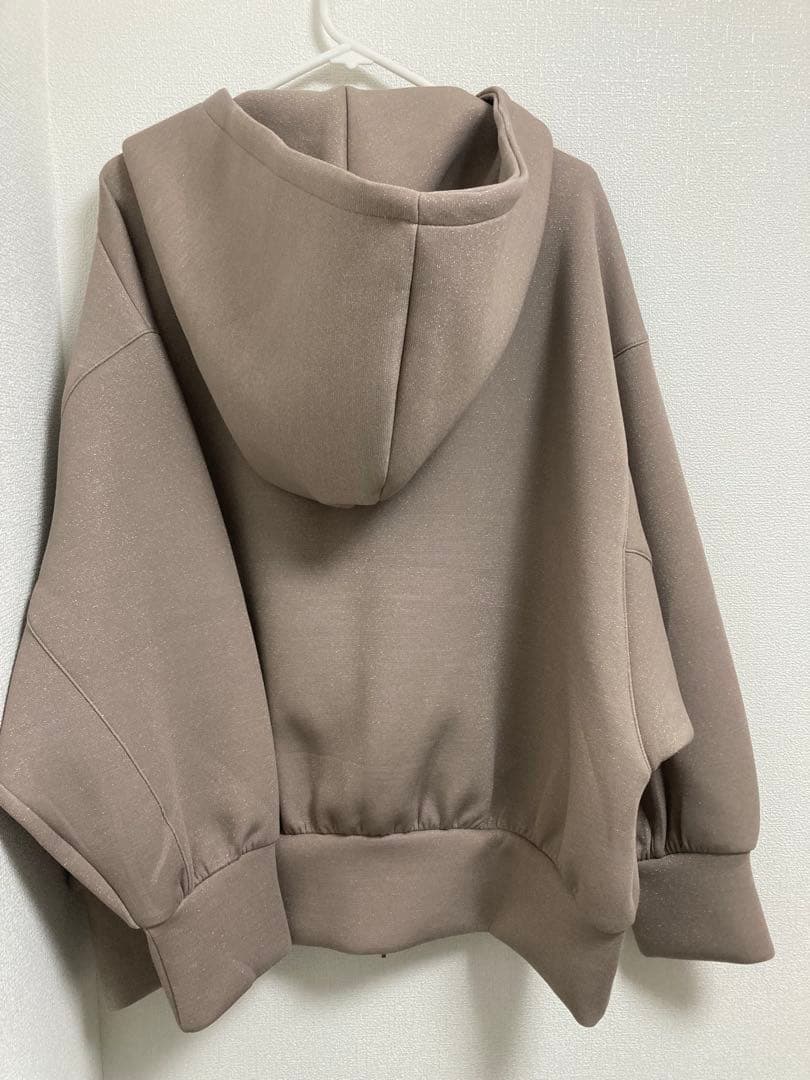 スナイデル ボリュームパーカー