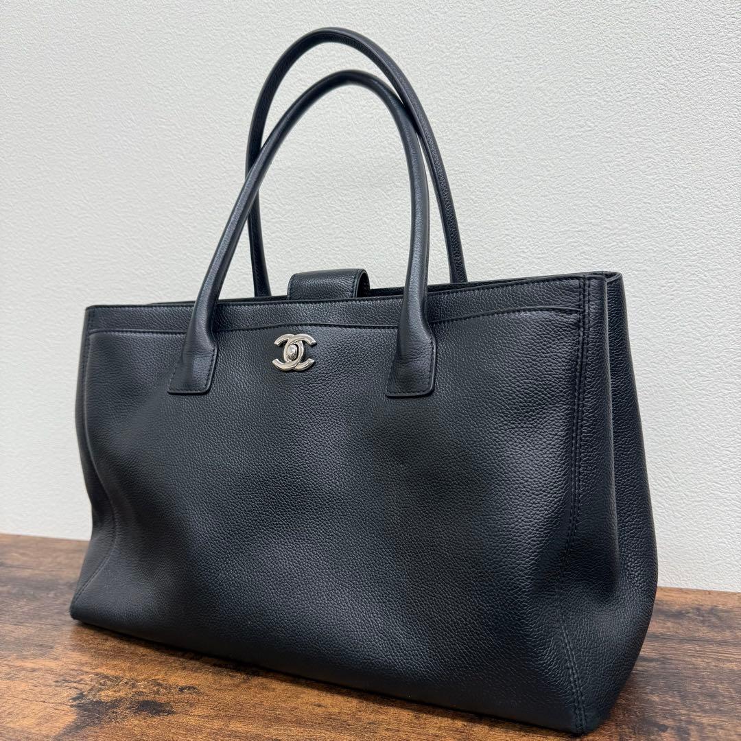 CHANEL シャネル エグゼクティブトートバッグ ブラック レディース