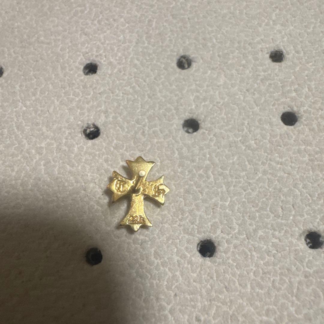 あい　クロムハーツ　ピアス