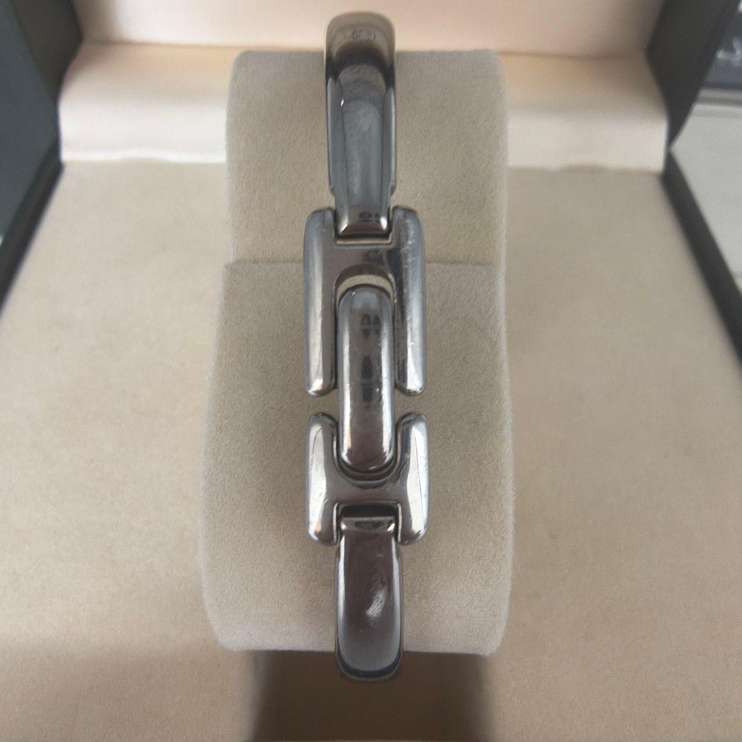 GUCCI グッチ 1400L ブラック文字盤 クオーツバングルウォッチ　稼働品