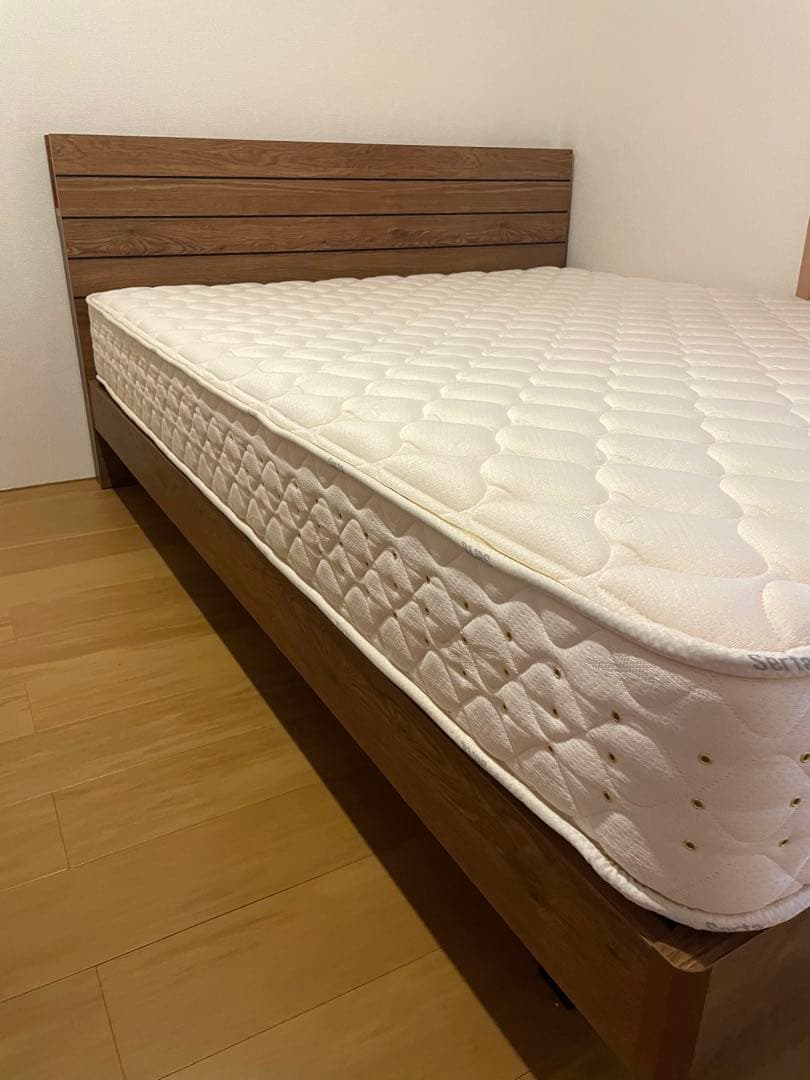 チャマ【Serta】極美品　ベッドマットレス+フレーム　ワイドダブル