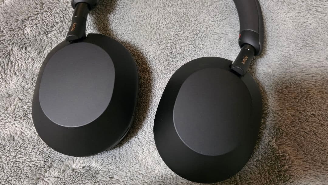 SONYソニー ワイヤレスヘッドホン ブラック WH-1000XM5/保証書あり