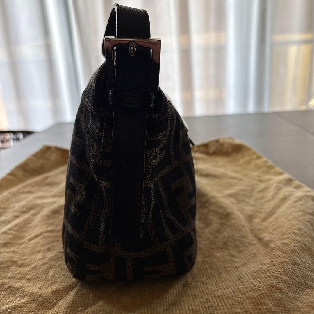 FENDI ズッカ柄マンマバゲットワンショルダーバッグ