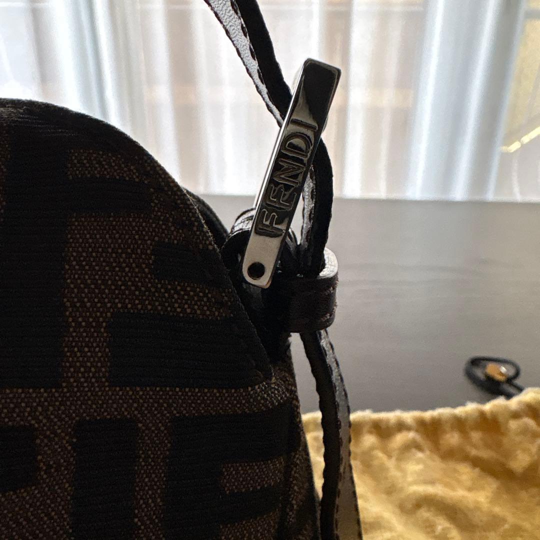 FENDI ズッカ柄マンマバゲットワンショルダーバッグ