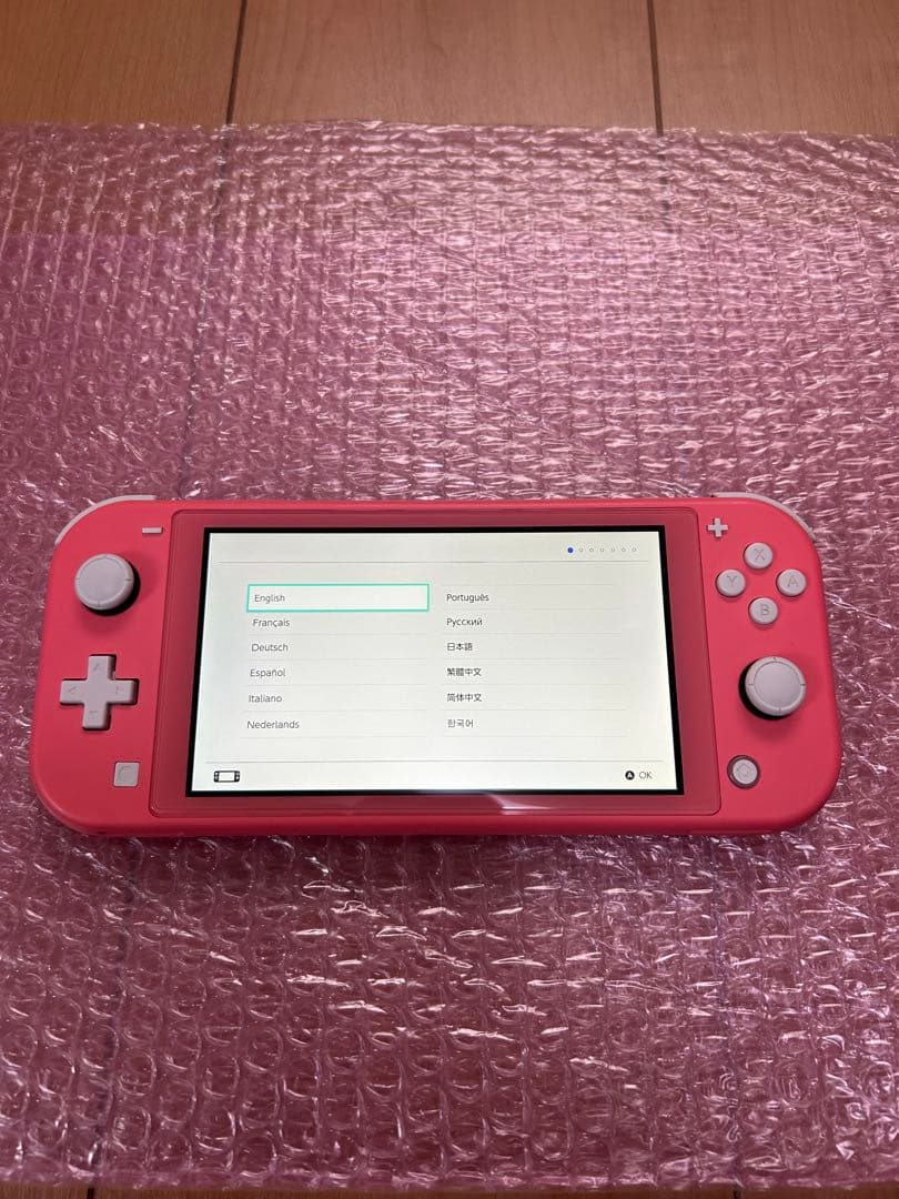 ニンテンドーSwitch ライト　ピンク　SDカード64GB付き