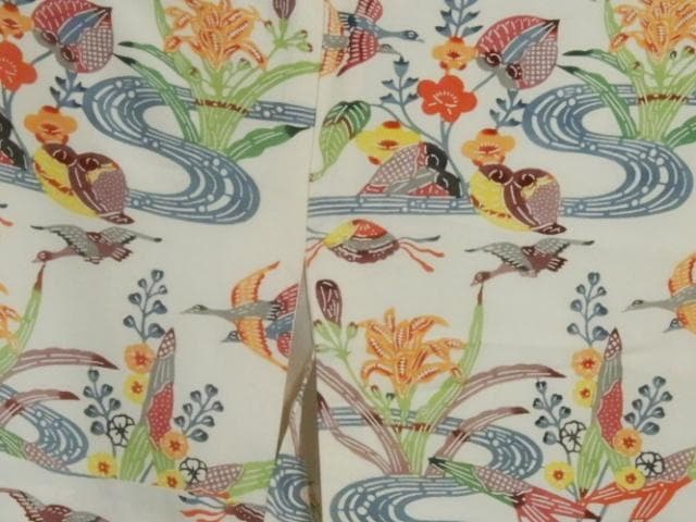 正絹・紅型染め小紋袷着物・顔料・手刷し・流水・貝・鳥・お花