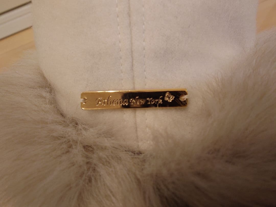 最後の値下げ！アシーナニューヨーク❤️未使用新品ファー付きホワイトバケットハット