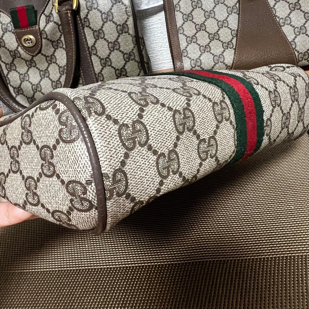 オールドグッチGUCCI ヴィンテージ　GGキャンバスクラッチバッグ　ファスナー