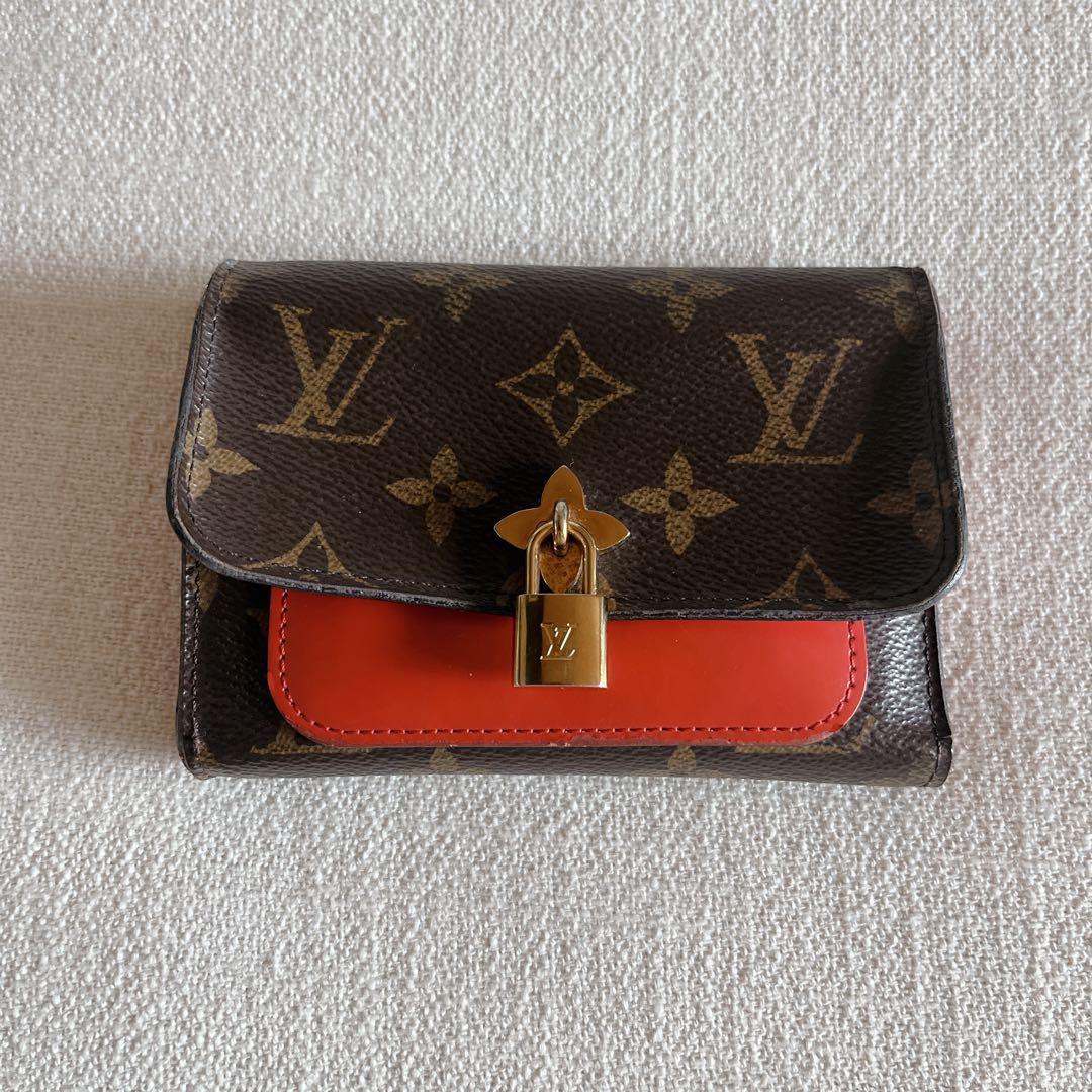 ルイ・ヴィトン 三つ折り財布 モノグラム ポルトフォイユフラワー コンパクト