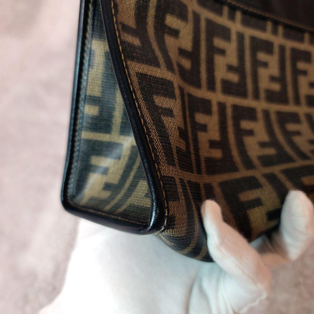 【美品】FENDI ポーチ ズッカ キャンバス ブラウン セカンドバッグ レザー