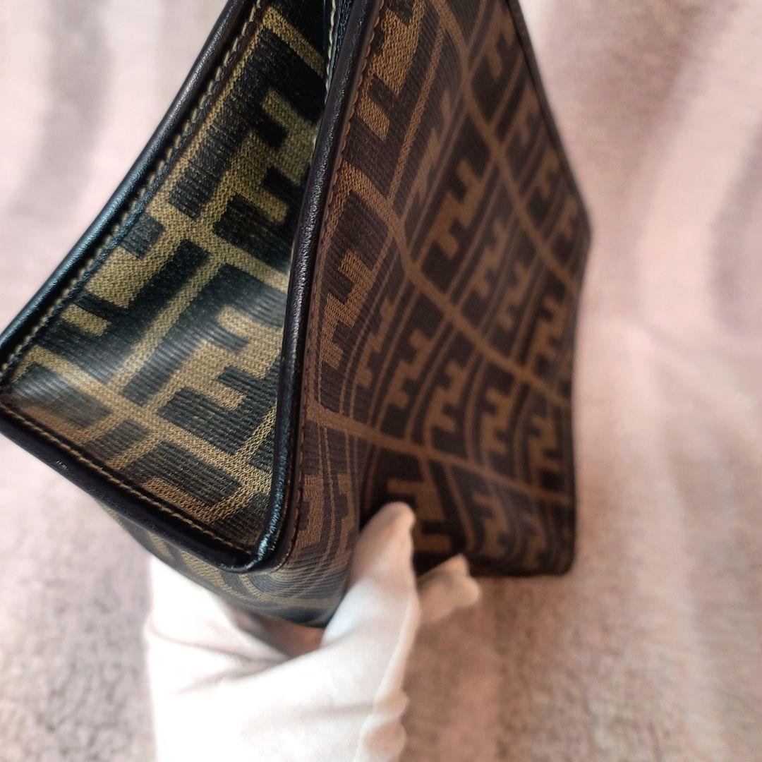 【美品】FENDI ポーチ ズッカ キャンバス ブラウン セカンドバッグ レザー