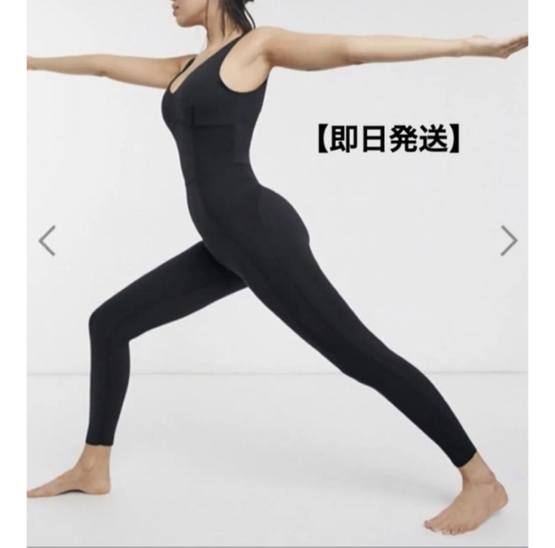24時間のみ★送料込み★★【NIKE】ヨガ ラックス ジャンプスーツ★S