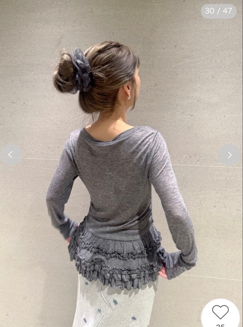 【じゅり】FUR FUR 裾フリルジャージートップス グレー