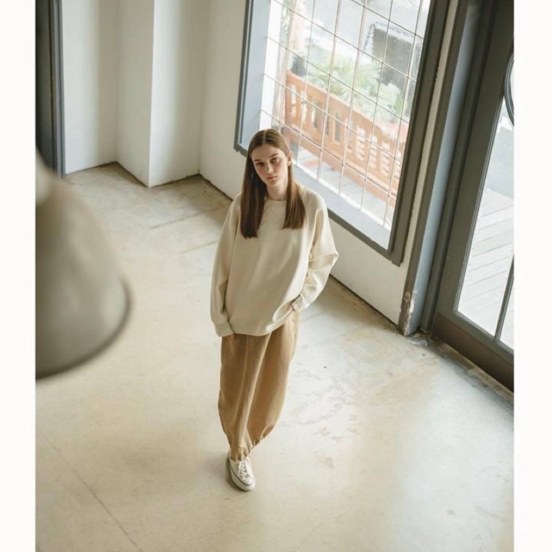 PINUE スウェットライクニットトップス (バニラ)