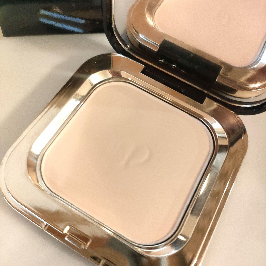 クレ・ド・ポー ボーテプードルコンパクトエサンシエルｎ