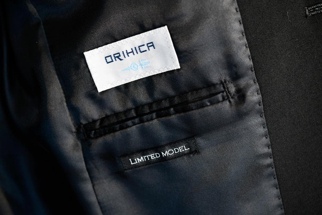 シングル　ブラックフォーマル　ブラックスーツ　礼服　冠婚葬祭　オリヒカ　A4