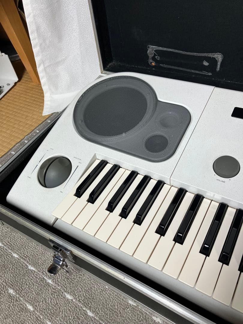 YAMAHA EOS B700 ハードケース付き