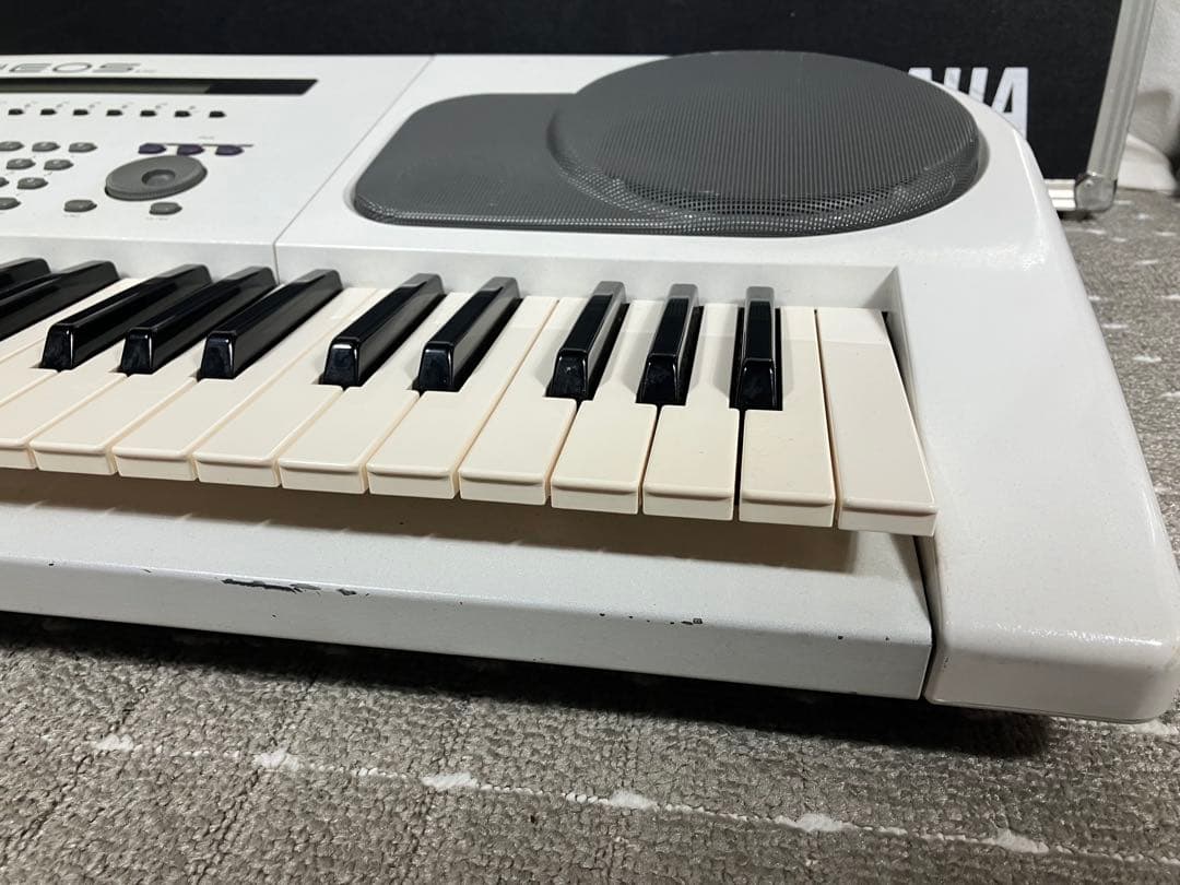 YAMAHA EOS B700 ハードケース付き