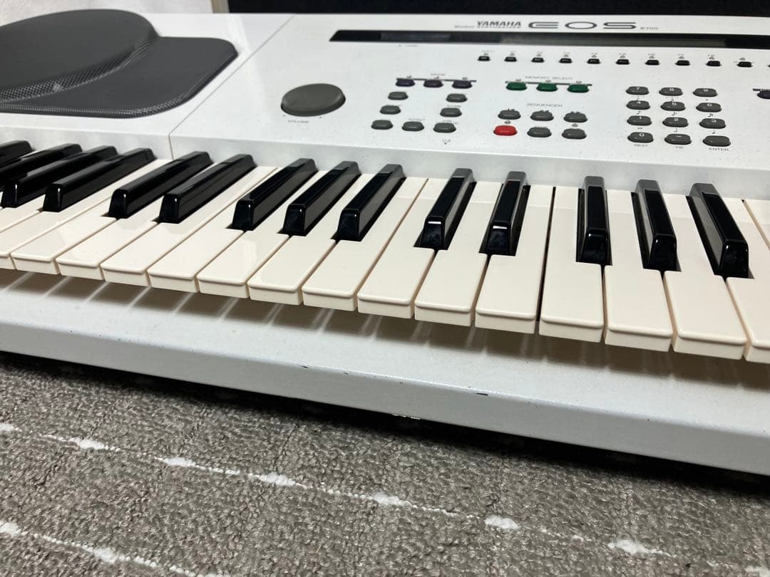 YAMAHA EOS B700 ハードケース付き