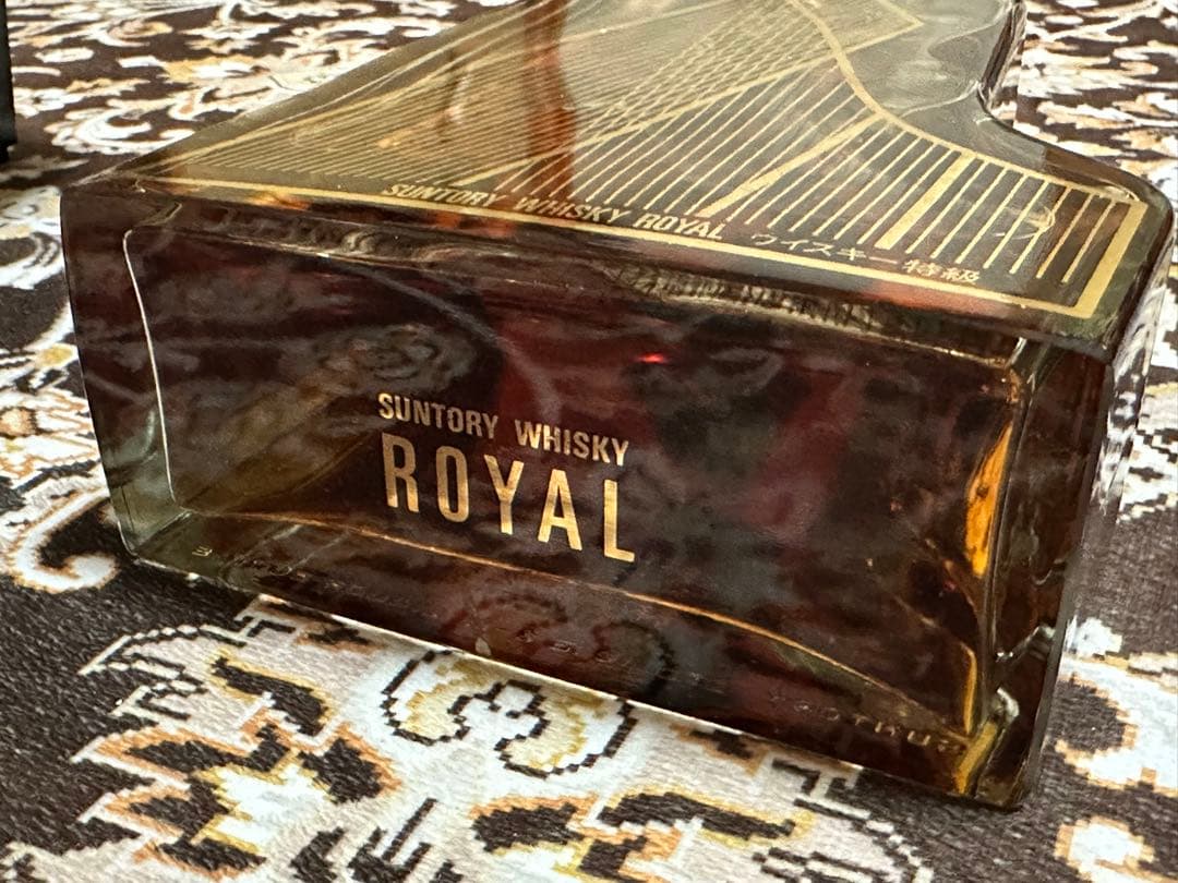 サントリーローヤルピアノ型 楽器 特級表記 600ml 43% SUNTORY