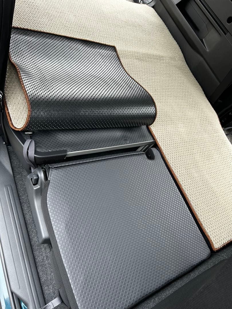 ダイハツ　アトレー　荷室　ラゲッジマット