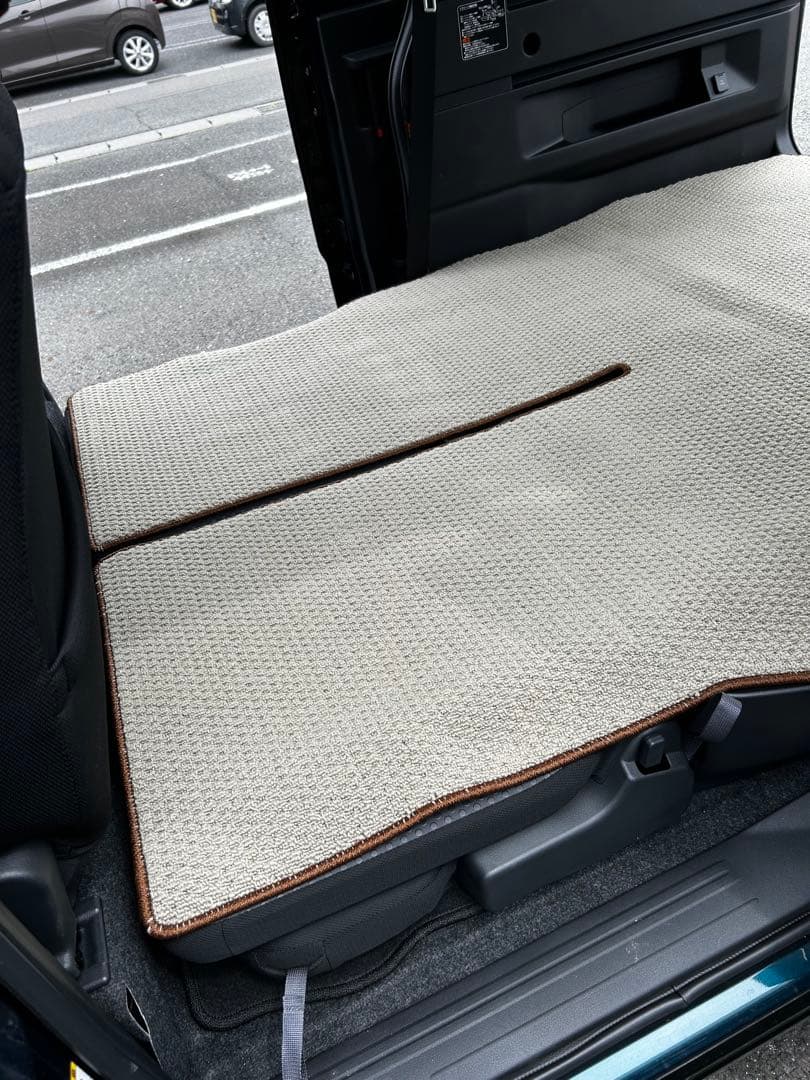 ダイハツ　アトレー　荷室　ラゲッジマット