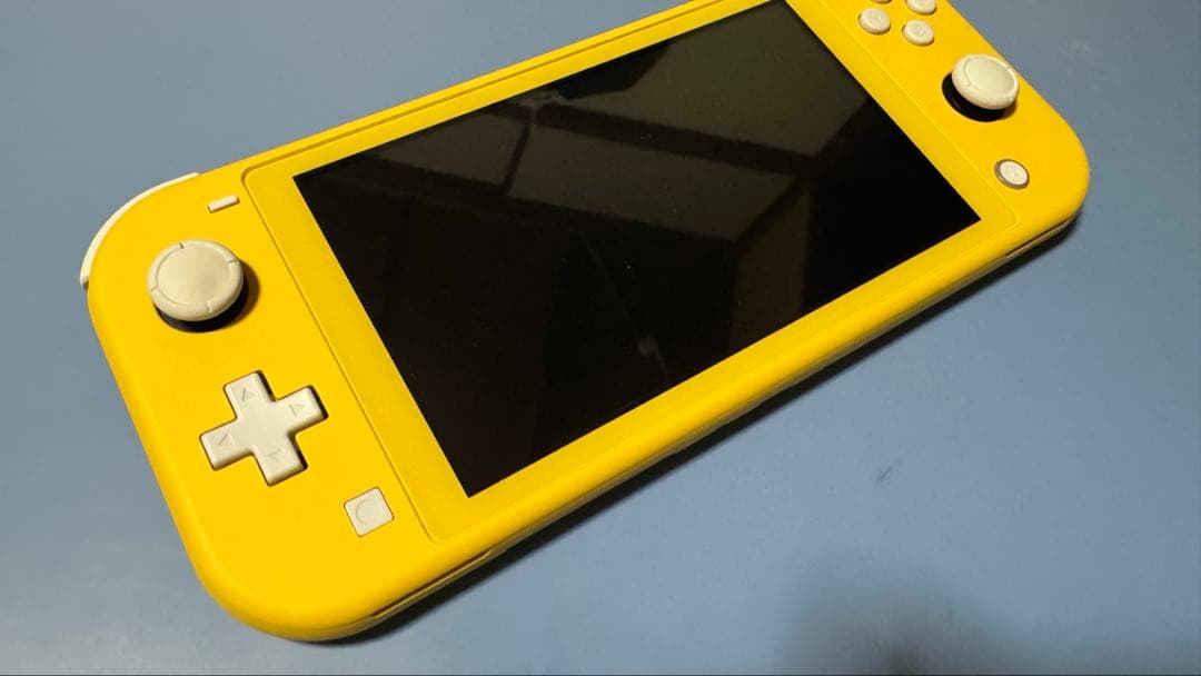 Nintendo Switch Lite イエロー美品