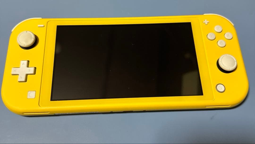 Nintendo Switch Lite イエロー美品