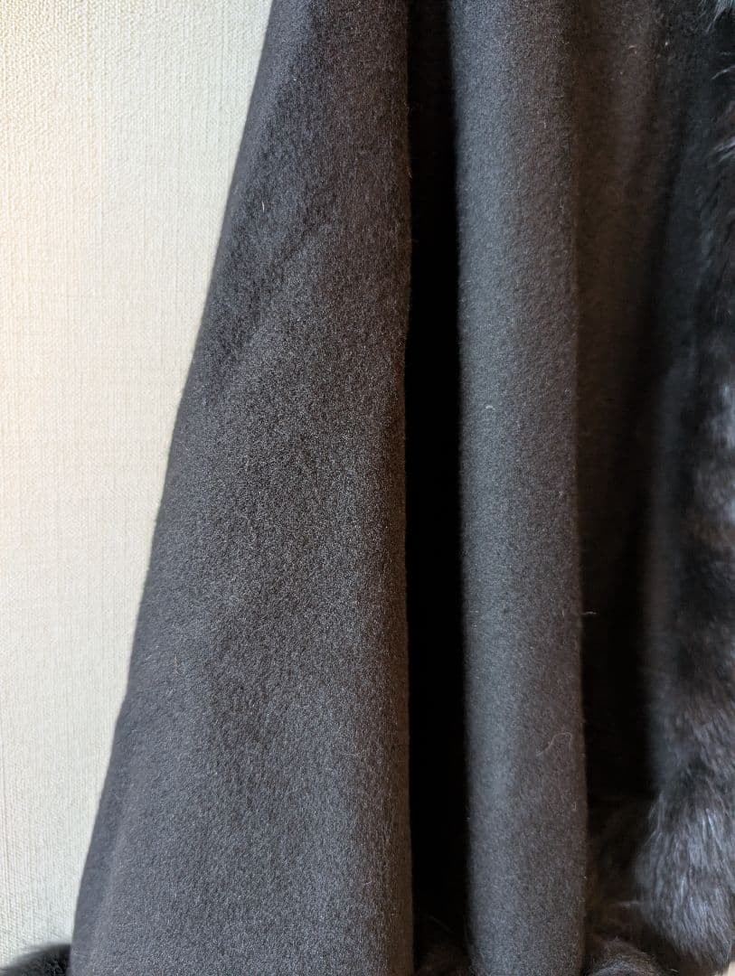 カシミヤ50% リアルフォックスファー フード付ケープ 黒