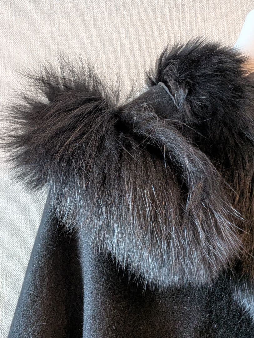 カシミヤ50% リアルフォックスファー フード付ケープ 黒