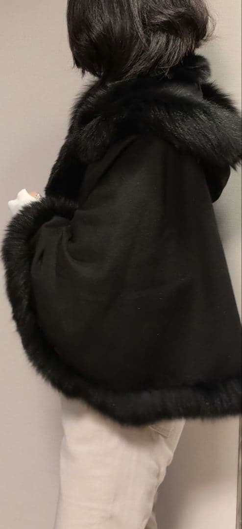 カシミヤ50% リアルフォックスファー フード付ケープ 黒